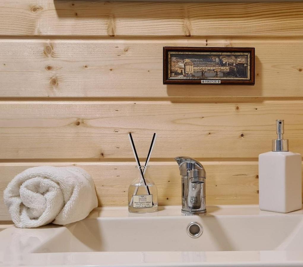 Vida Bhermon 2, One Small Wooden Cabin Majdal Shams Εξωτερικό φωτογραφία