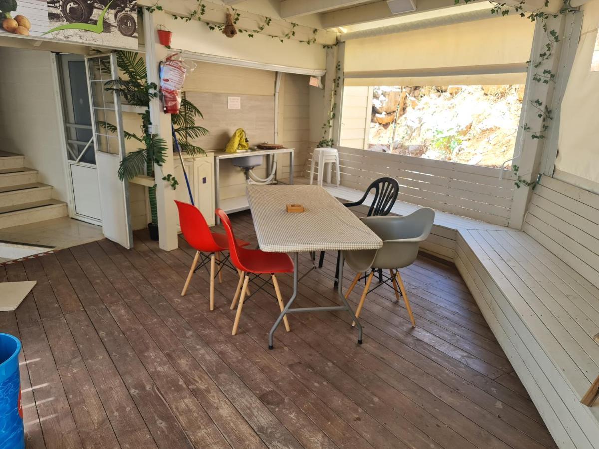 Vida Bhermon 2, One Small Wooden Cabin Majdal Shams Εξωτερικό φωτογραφία